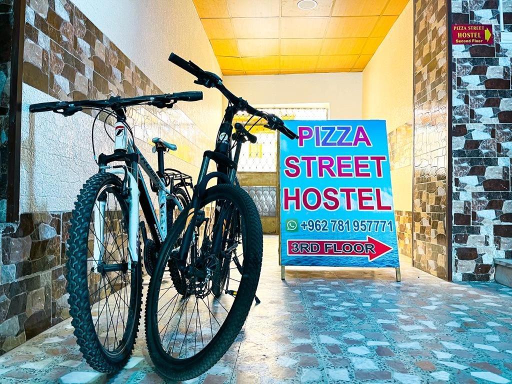 Pizza Street Hostel Aqaba Exterior foto